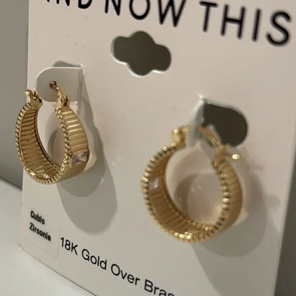 And Now This Gold Hoop Earrings - Picture 3 of 5